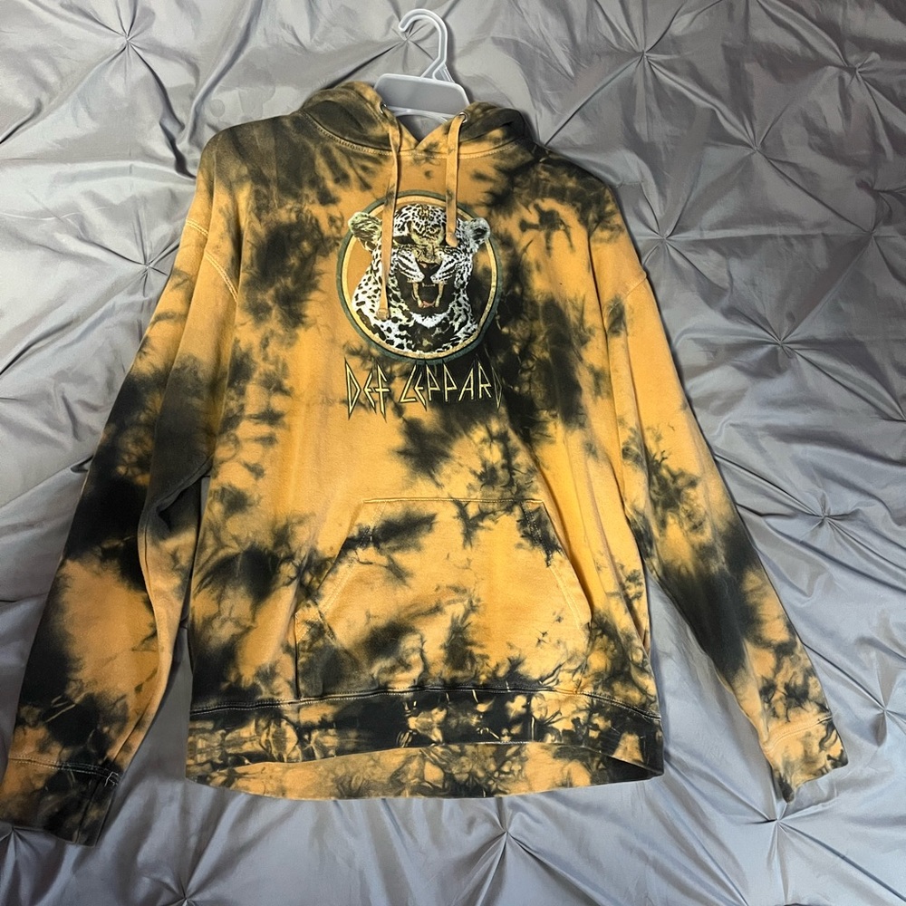 Def Leopard hoodie